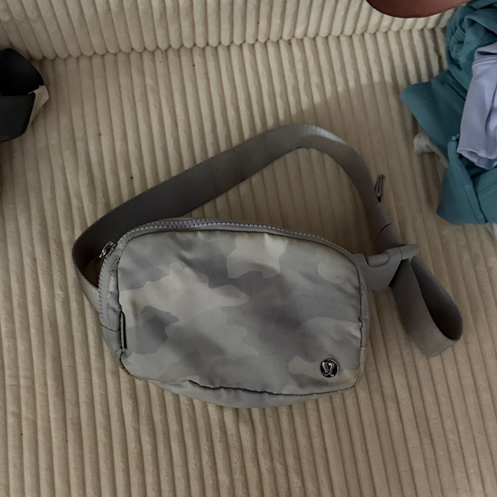 Camo Lulu Fanny pack